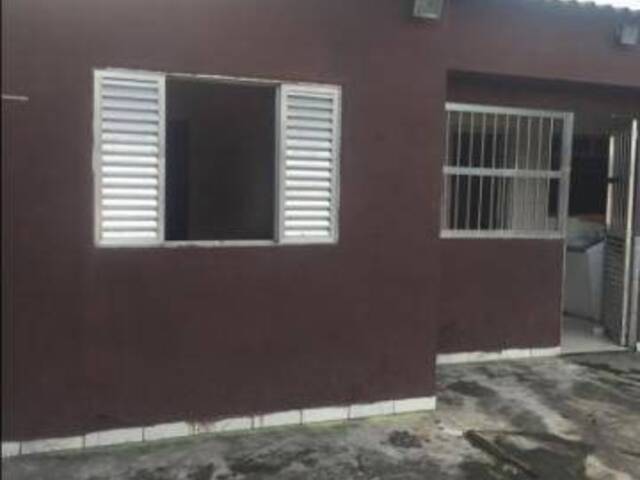 Casa para Venda em São Vicente - 4