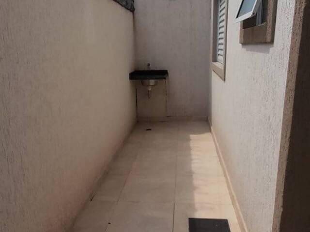 Casa para Locação em Praia Grande - 3