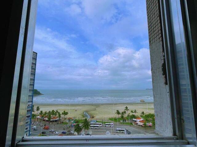 #118 - Apartamento para Venda em São Vicente - SP