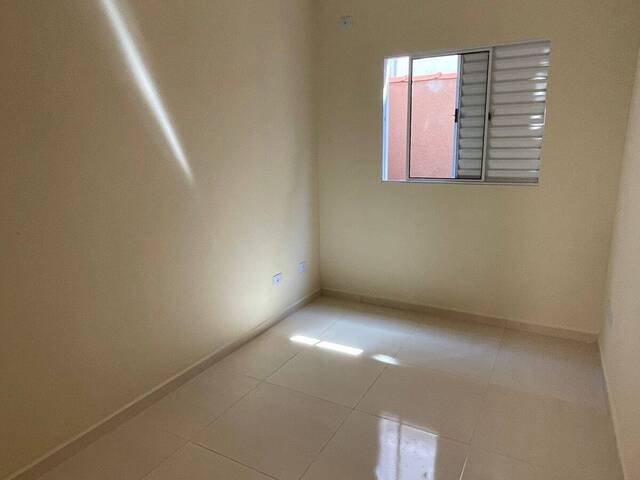 Casa para Locação em Praia Grande - 3