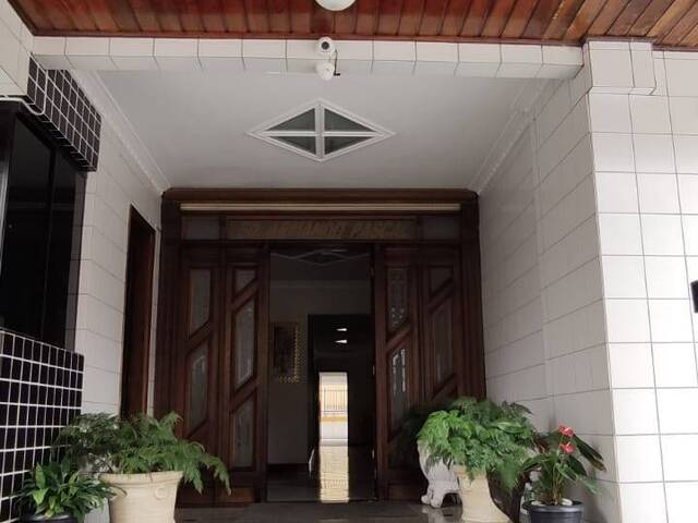 #241 - Apartamento para Venda em São Vicente - SP