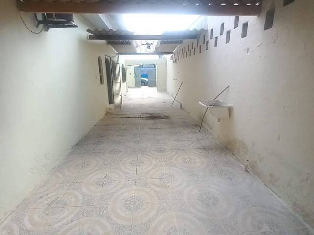 #298 - Casa para Locação em Praia Grande - SP