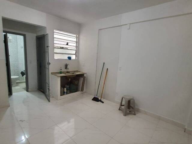 #451 - Apartamento para Venda em São Vicente - SP