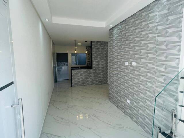 Casa para Locação em Praia Grande - 2