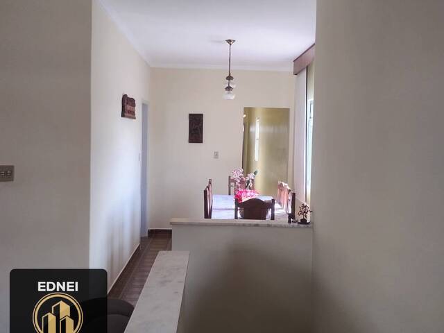#605 - Sobrado para Venda em São Vicente - SP
