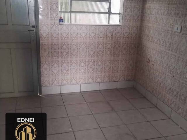 #632 - Sobrado para Venda em São Vicente - SP