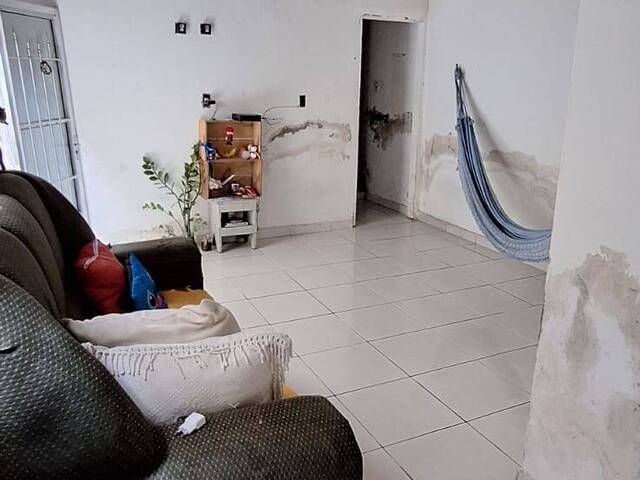 #635 - Casa para Venda em São Vicente - SP