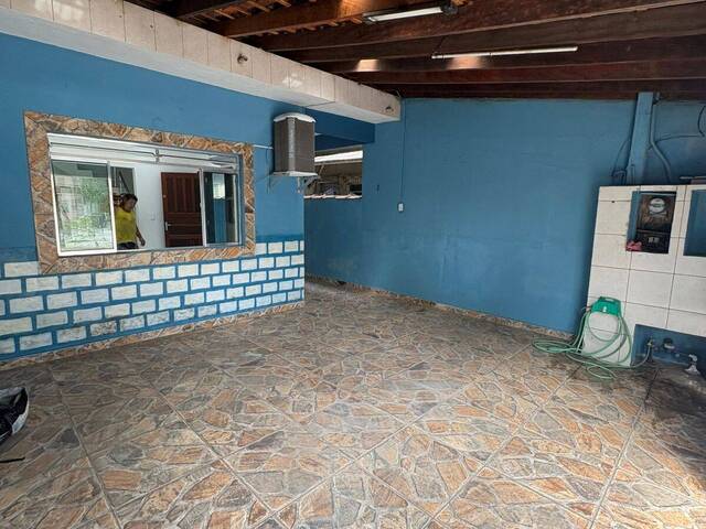 #657 - Casa para Venda em São Vicente - SP