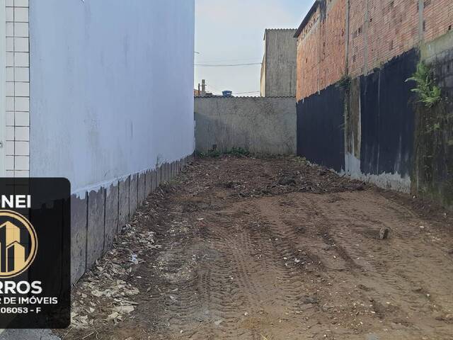 Terreno para Venda em São Vicente - 2