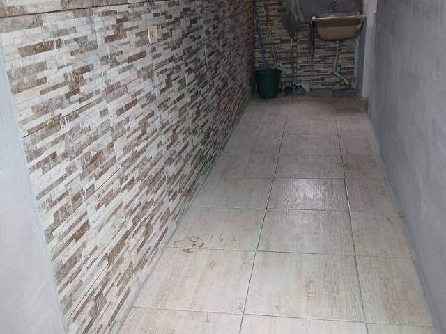 Casa para Locação em São Vicente - 2