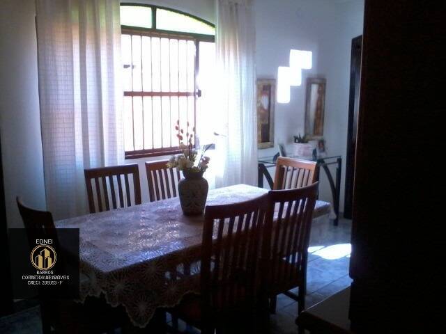 Casa, 4 quartos, 250 m² - Foto 13