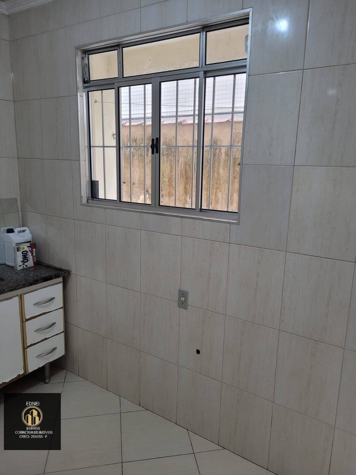 Apartamento à venda com 2 quartos, 68m² - Foto 2