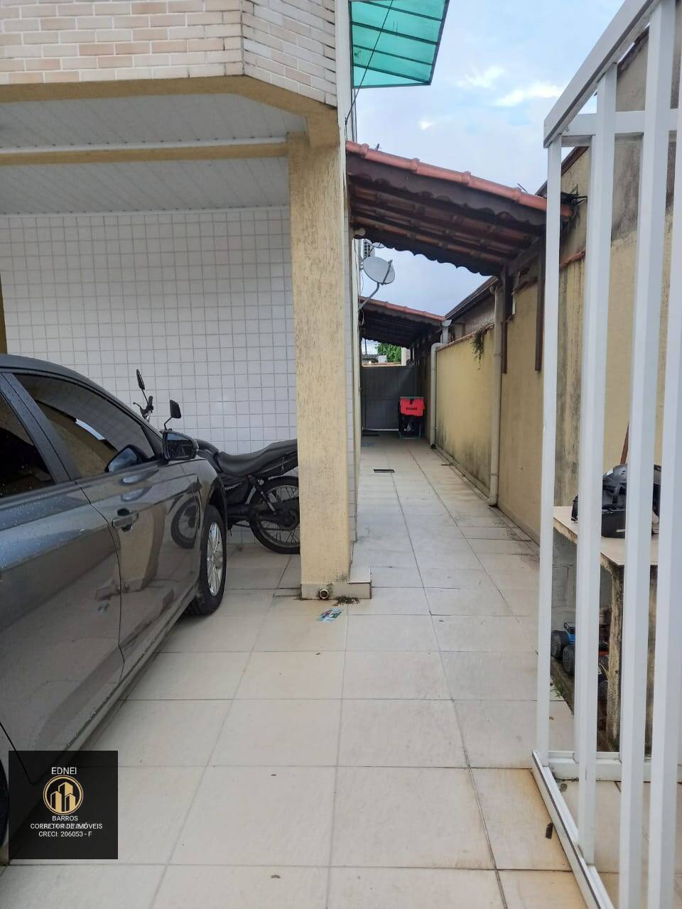 Casa à venda com 2 quartos, 55m² - Foto 2