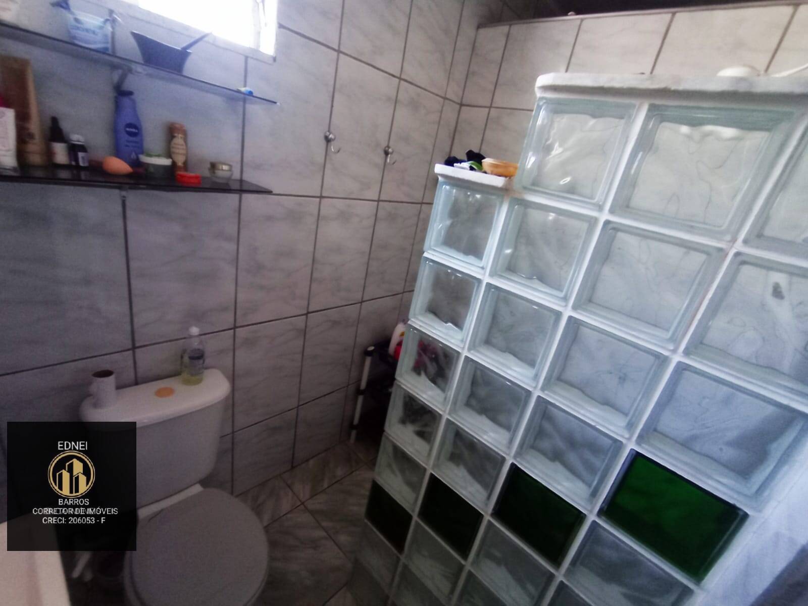 Casa à venda com 3 quartos, 300m² - Foto 7