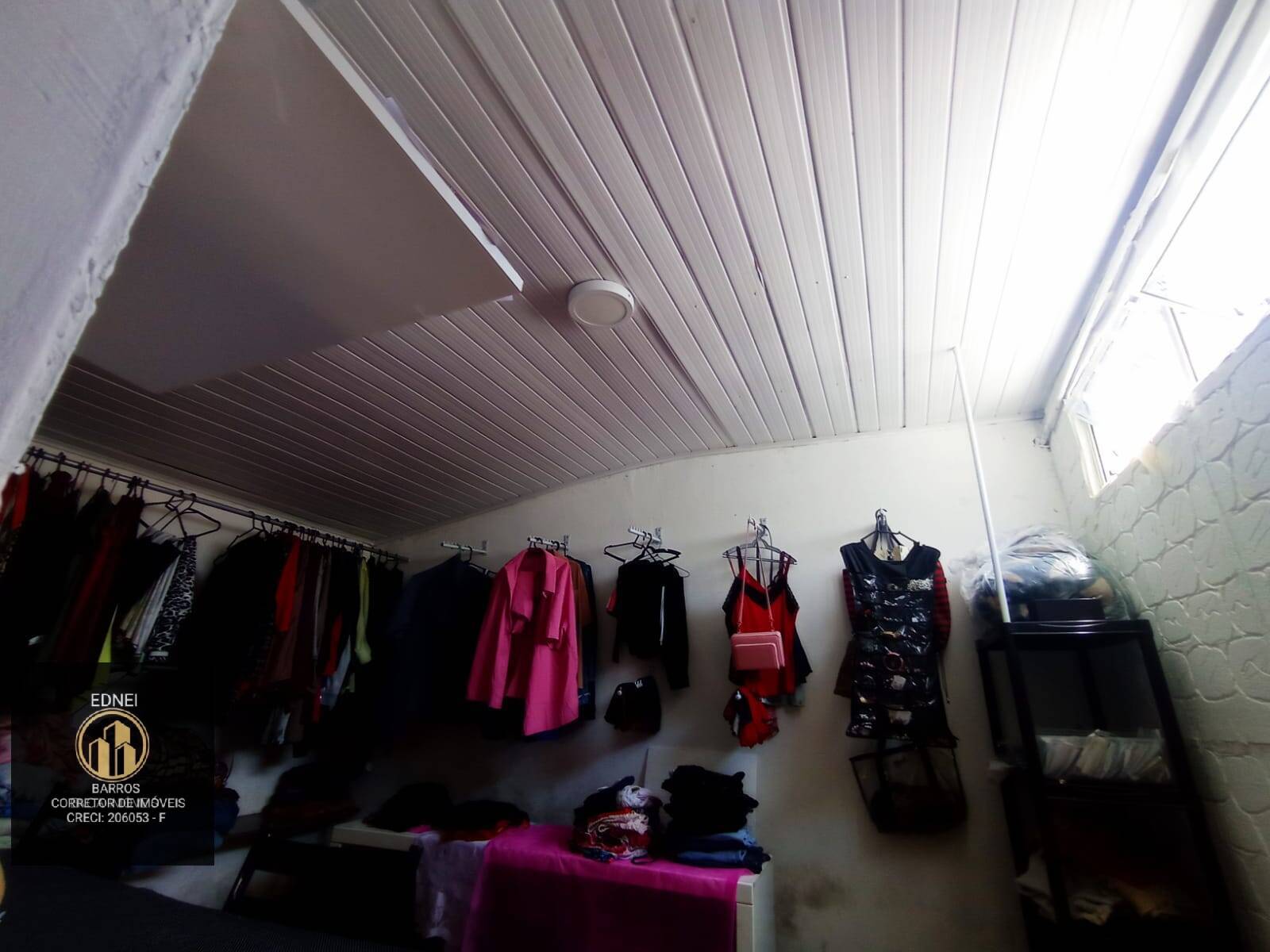 Casa à venda com 3 quartos, 300m² - Foto 10
