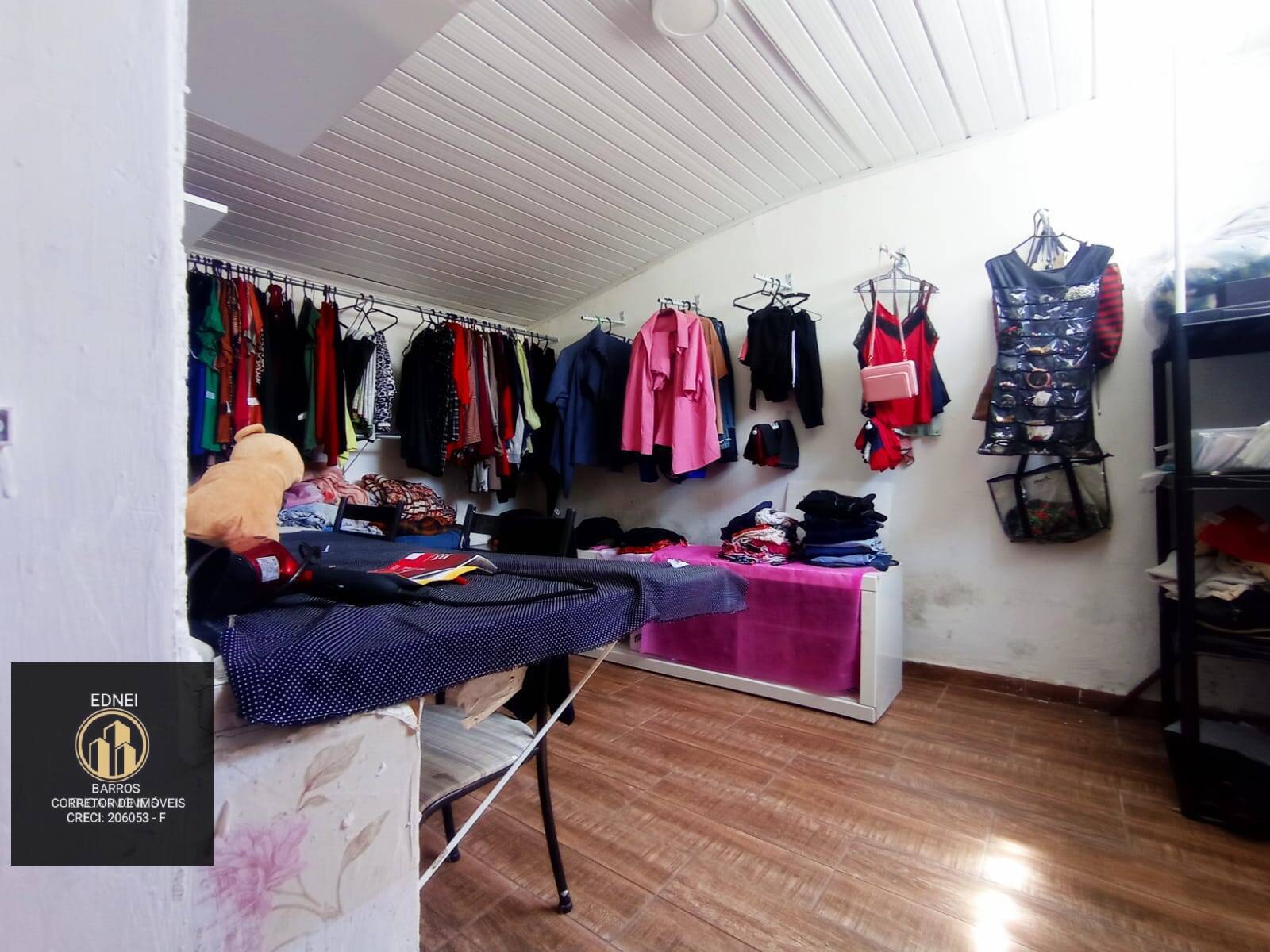 Casa à venda com 3 quartos, 300m² - Foto 12