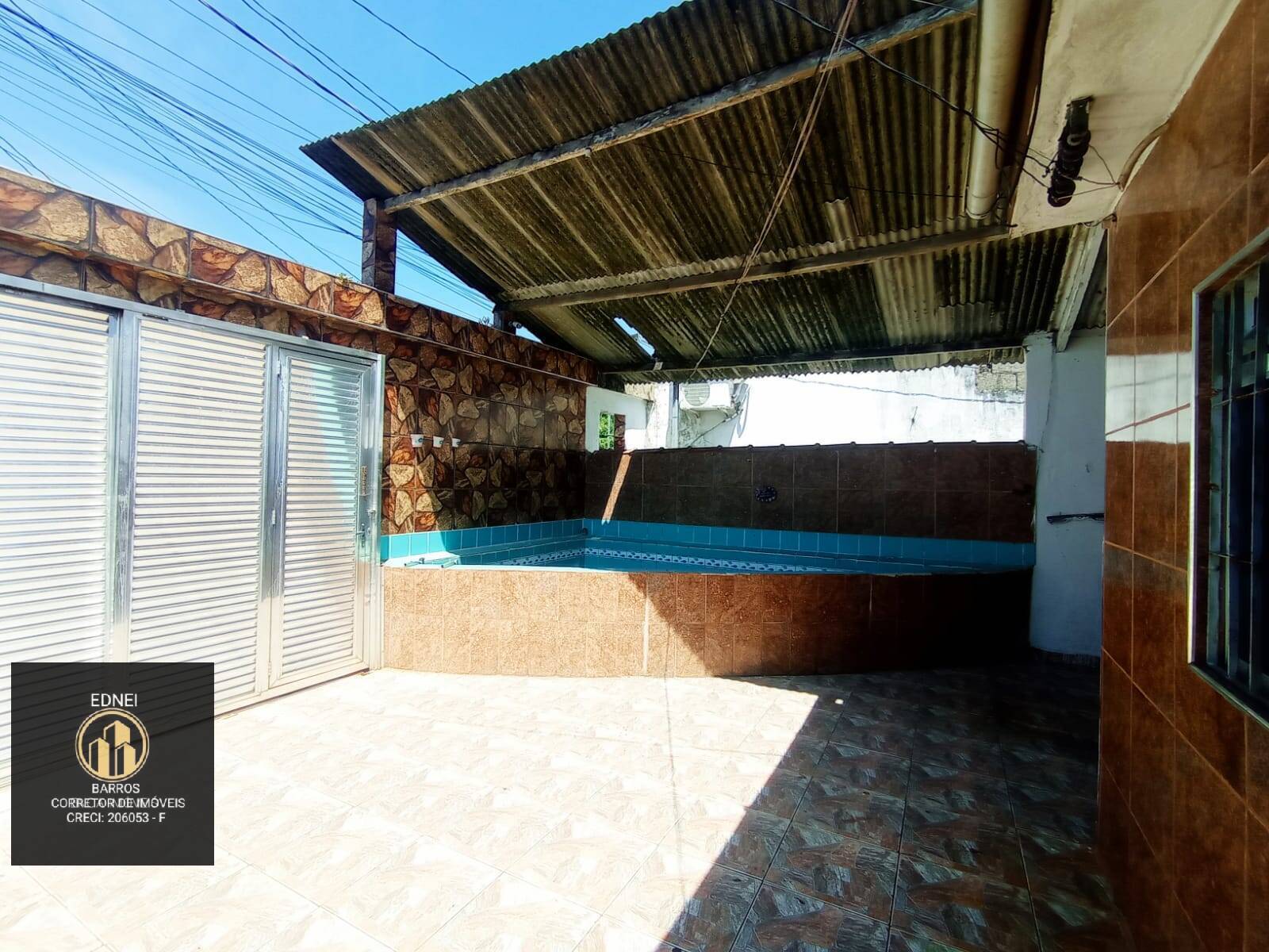 Casa à venda com 3 quartos, 300m² - Foto 24